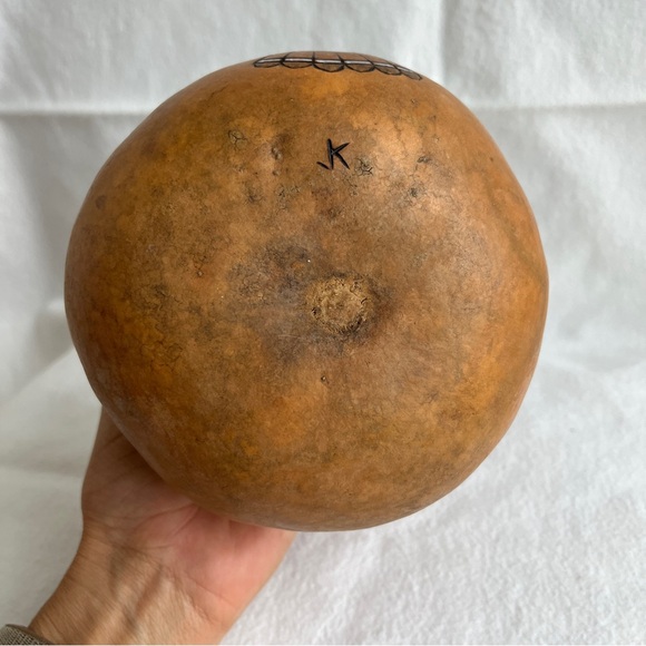 Vintage Native American gourd hand-carved falcon with turquoise artist signed JK - Picture 7 of 8